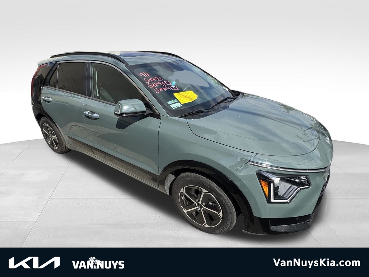 Green 2024 Kia Niro SUV / Crossover Front-Wheel Drive 6-Speed Automatic