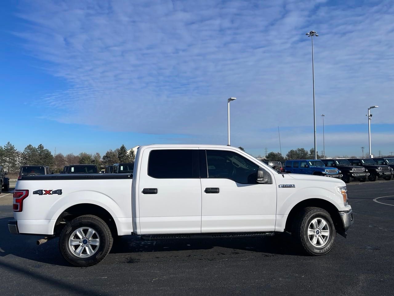 2018 Ford F-150 XLT 2