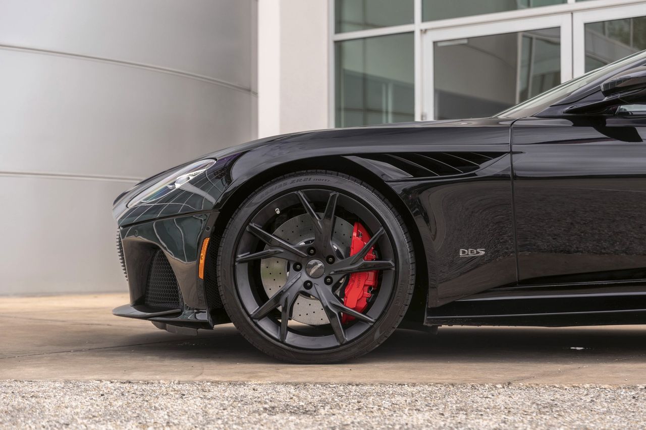Used Car 2019 Aston Martin Dbs  Superleggera For Sale Under $230,000 In Austin, Texas