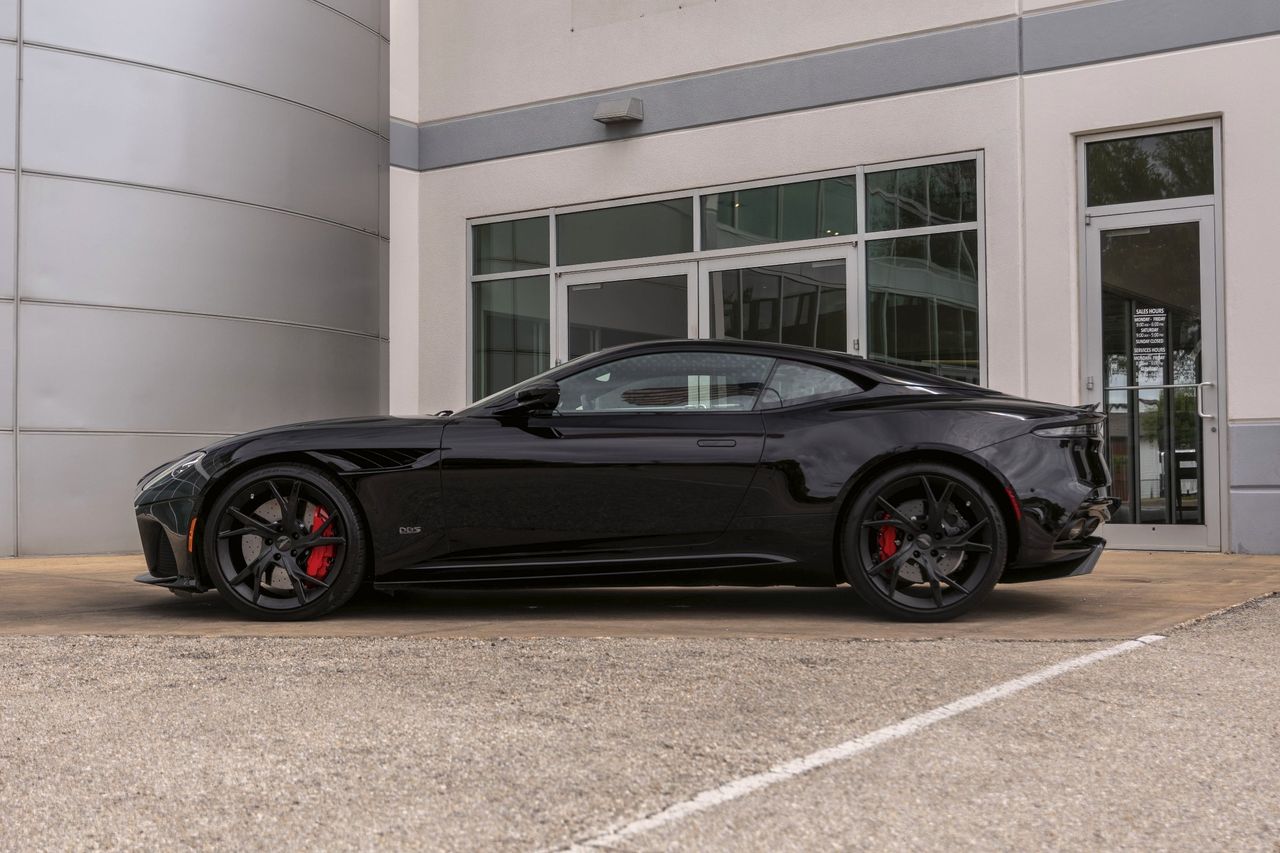 Used Car 2019 Aston Martin Dbs  Superleggera For Sale Under $230,000 In Austin, Texas
