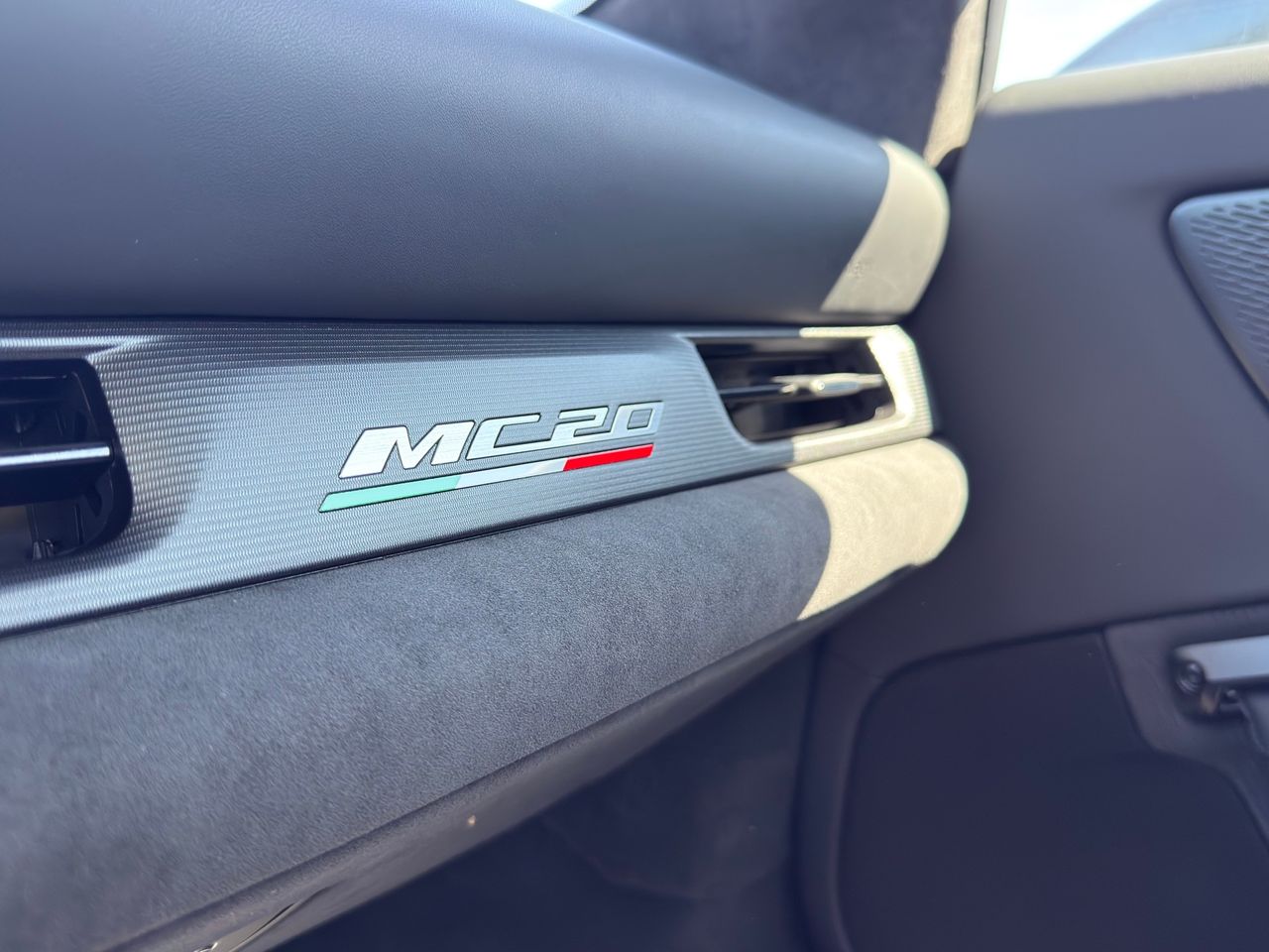 Used Car 2023 Maserati Mc20  Cielo For Sale Under $220,000 In Austin, Texas