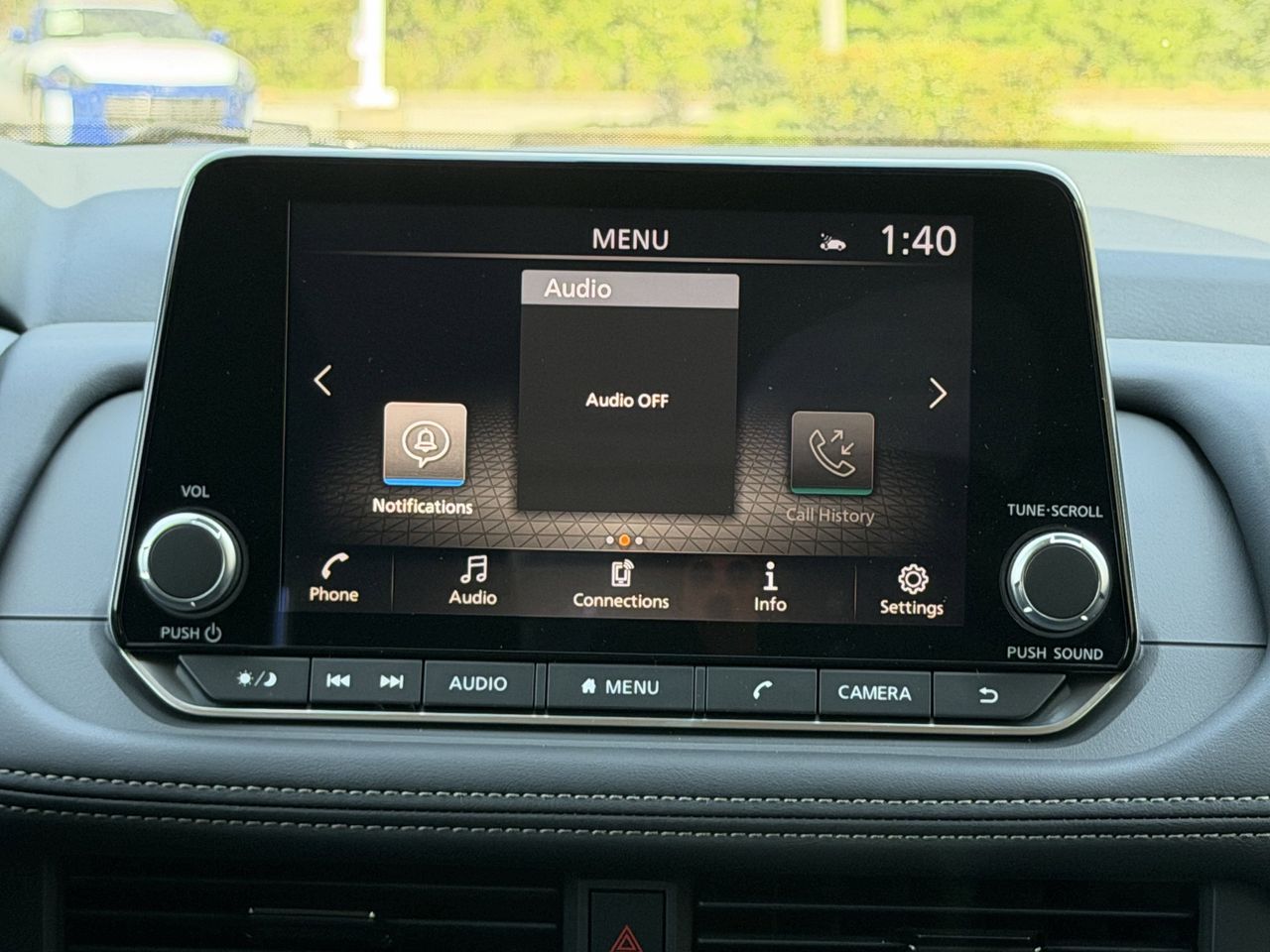 View vehicle photo 3