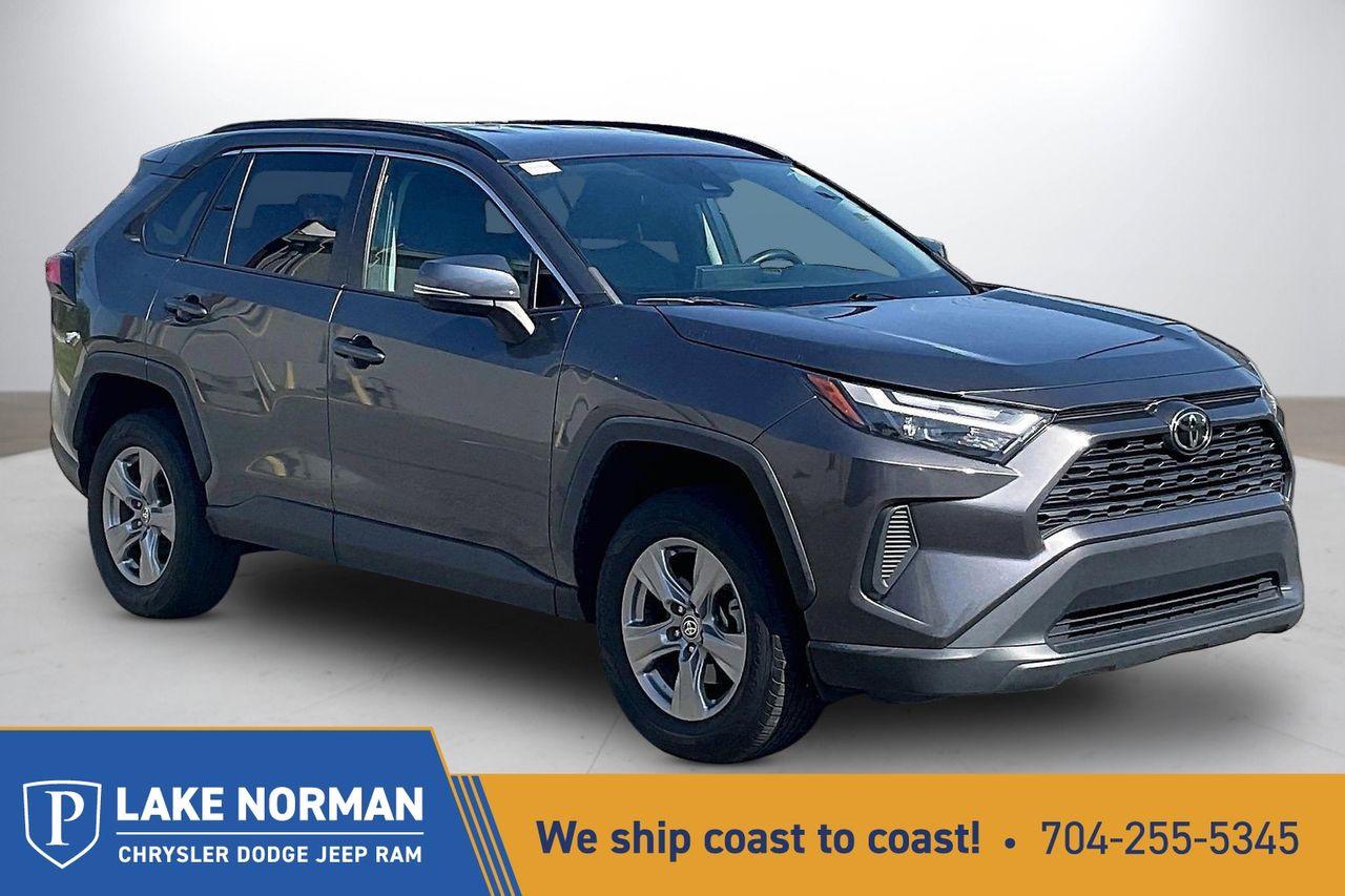 Magnetic Gray Metallic 2022 Toyota RAV4 XLE FWD SUV / Crossover Front-Wheel Drive 8-Speed Automatic