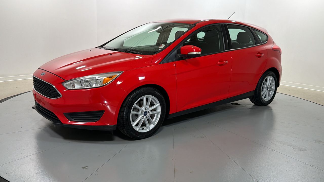 2017 Ford Focus SE Hatchback