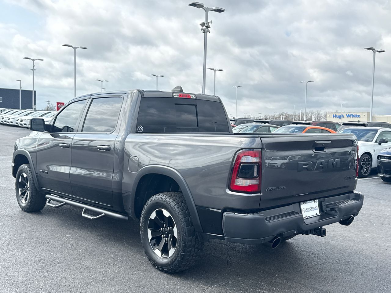 View vehicle photo 5