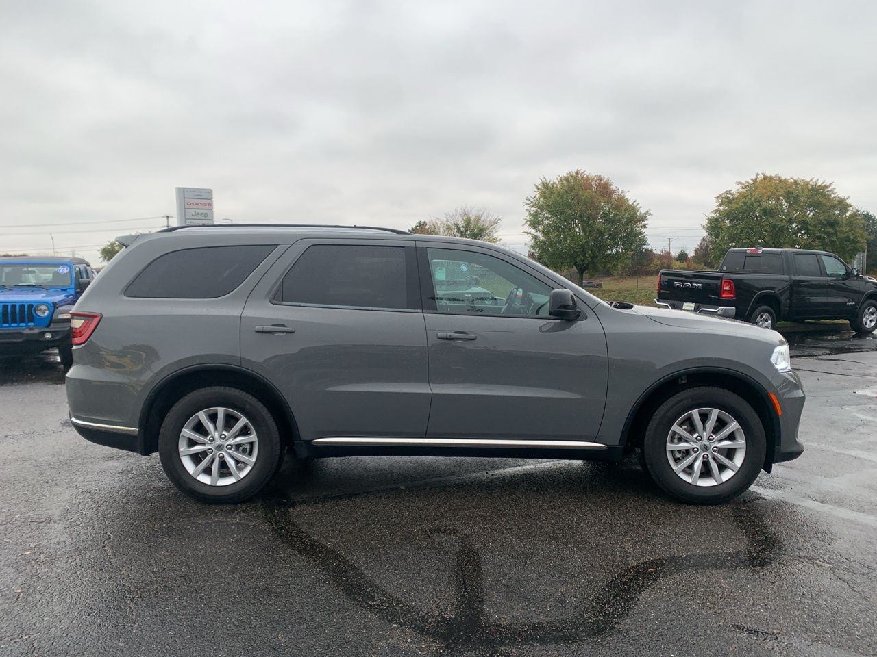 2023 Dodge Durango SXT 2