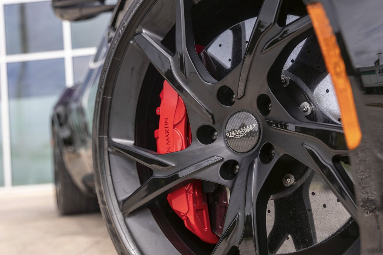 Used Car 2019 Aston Martin Dbs  Superleggera For Sale Under $230,000 In Austin, Texas