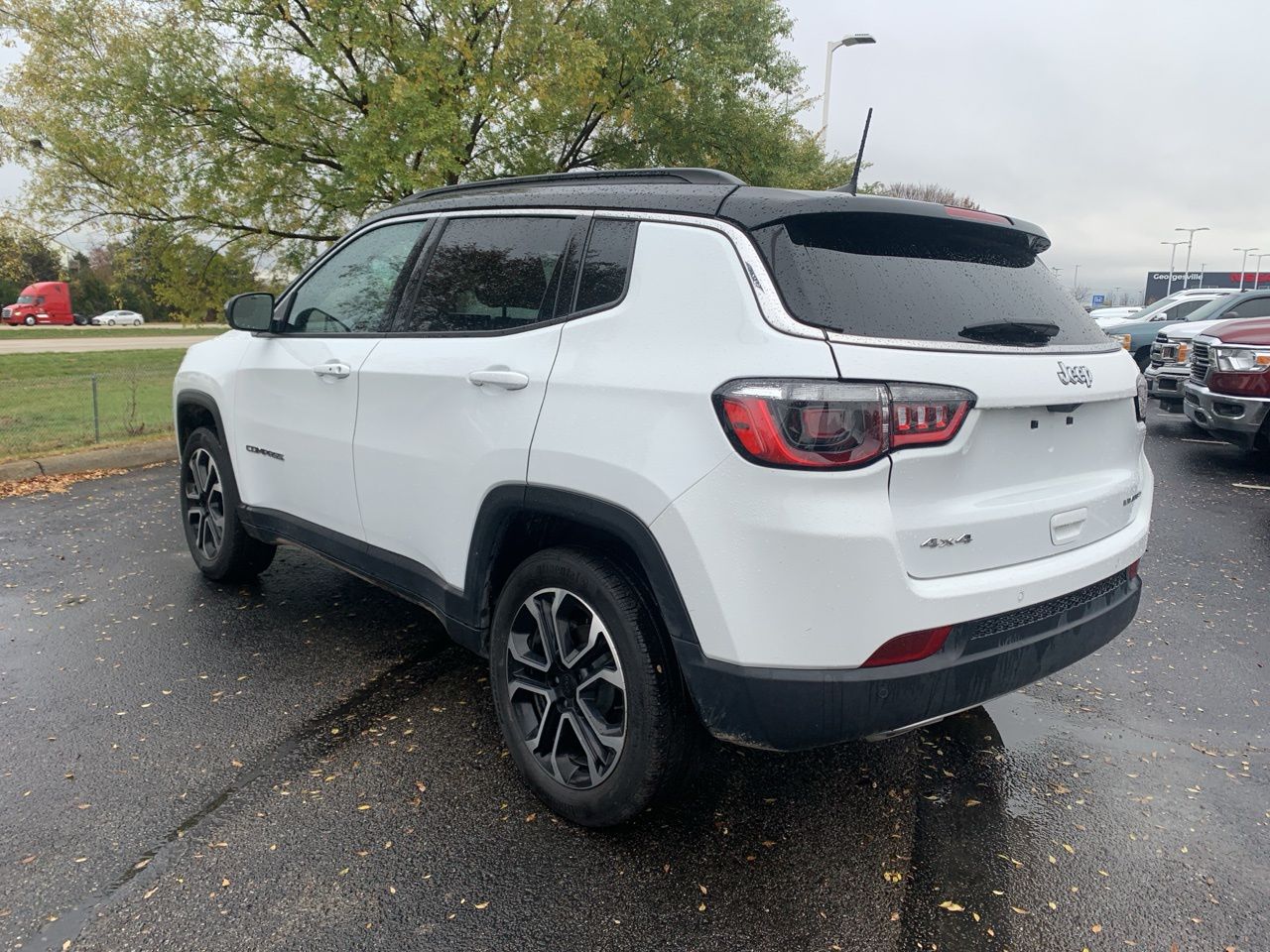 2023 Jeep Compass Limited 5