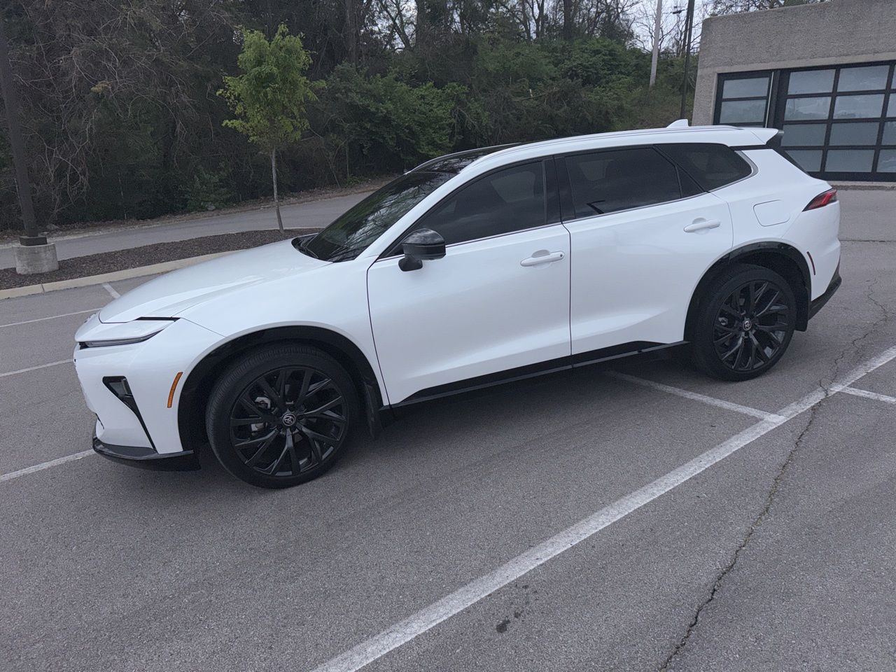 Oxygen White 2025 Toyota Crown Signia Limited AWD SUV / Crossover All-Wheel Drive Continuously Variable Transmission