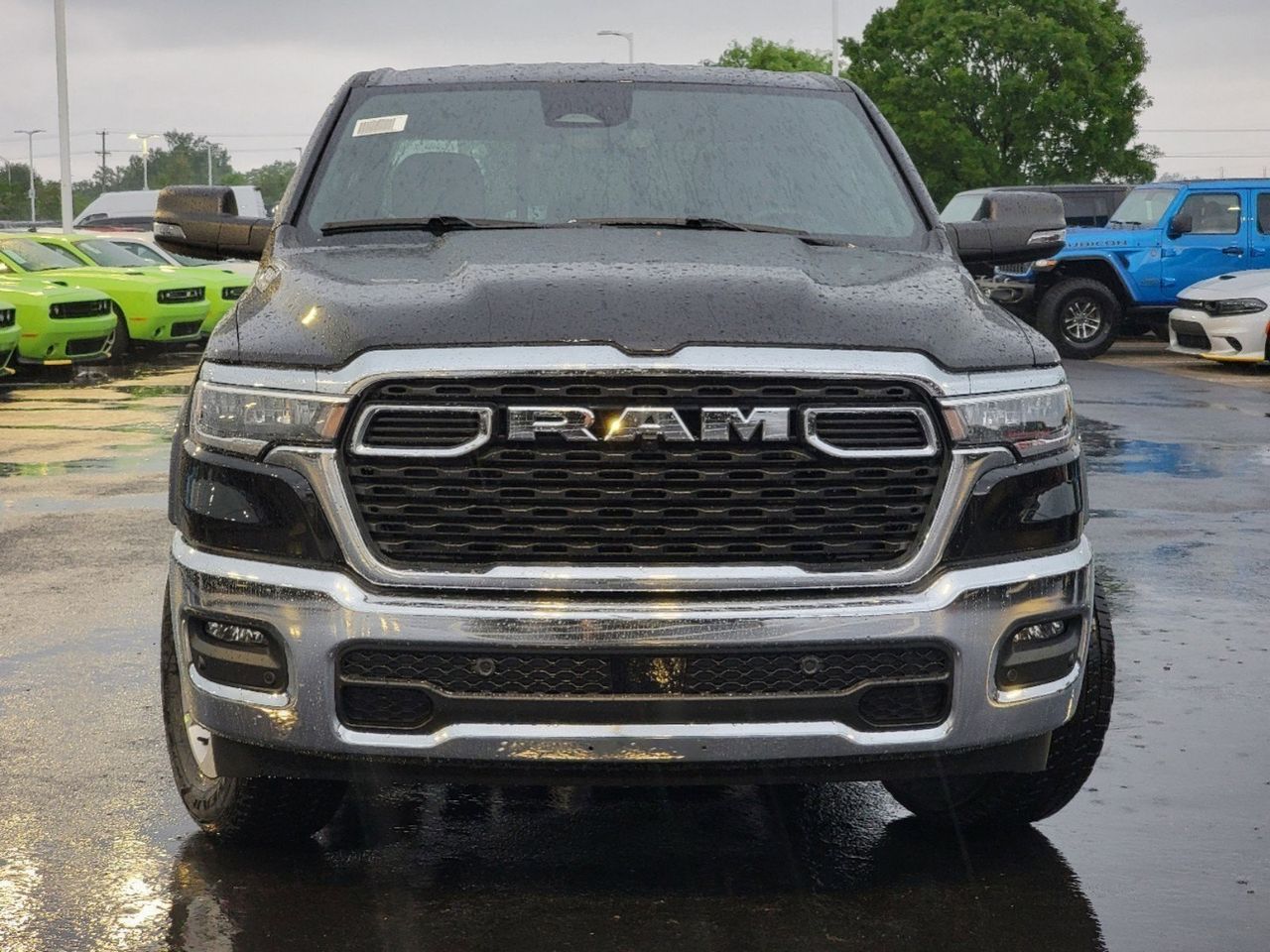 2025 Ram 1500 Big Horn/Lone Star 2