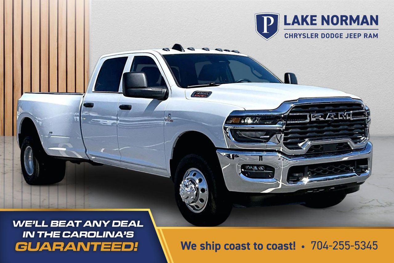 Bright White Clearcoat 2026 RAM 3500 Pickup Truck Four-Wheel Drive 8-Speed Automatic