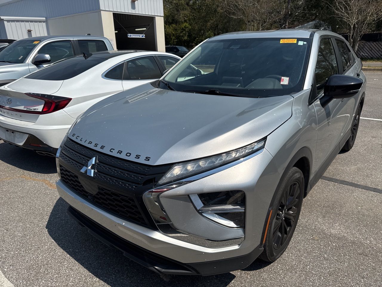 2022 Mitsubishi Eclipse Cross LE FWD