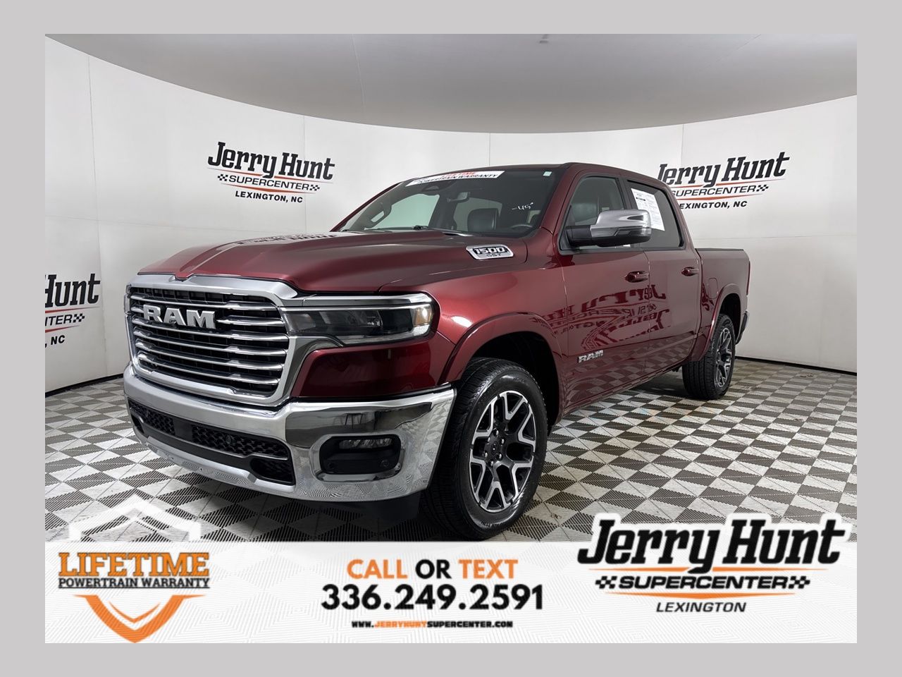 2025 RAM 1500 Laramie Crew Cab 4WD