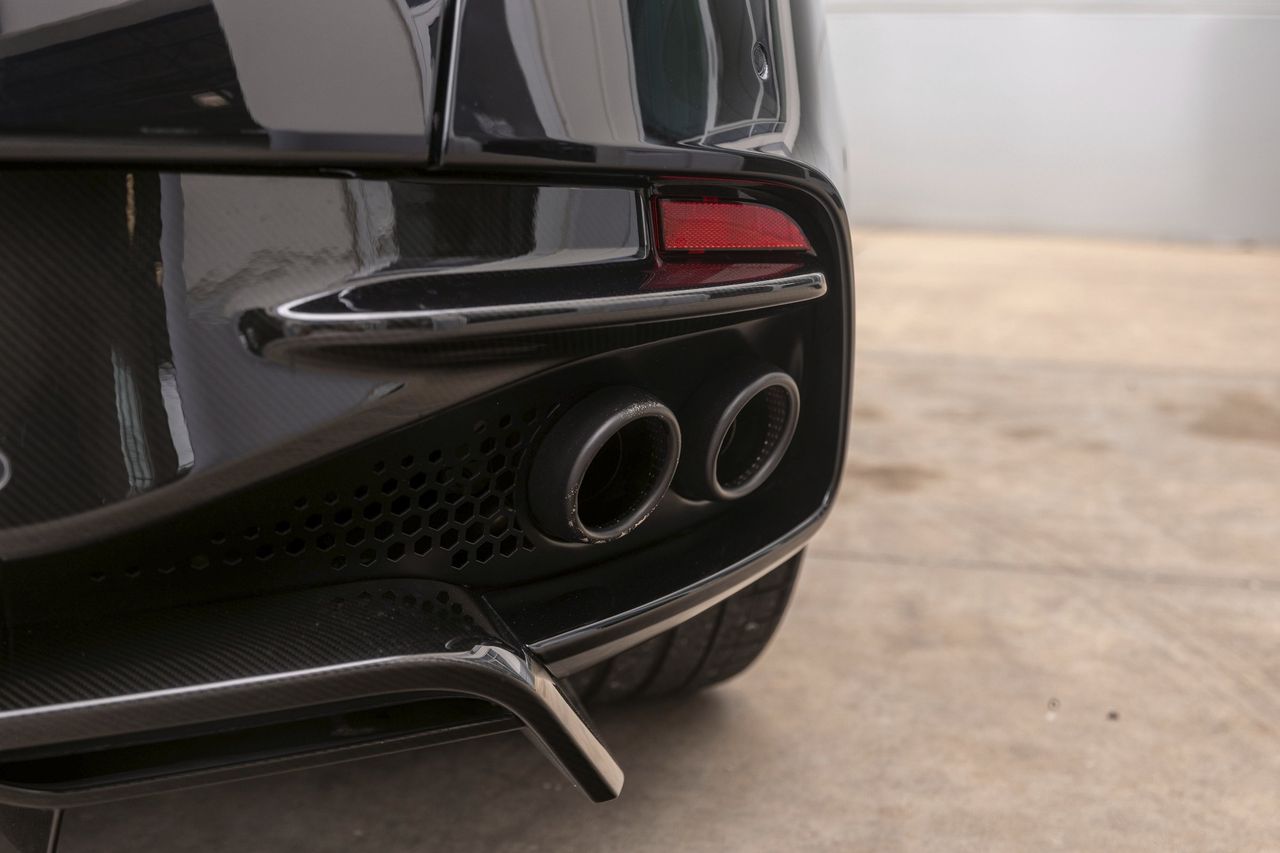 Used Car 2019 Aston Martin Dbs  Superleggera For Sale Under $230,000 In Austin, Texas