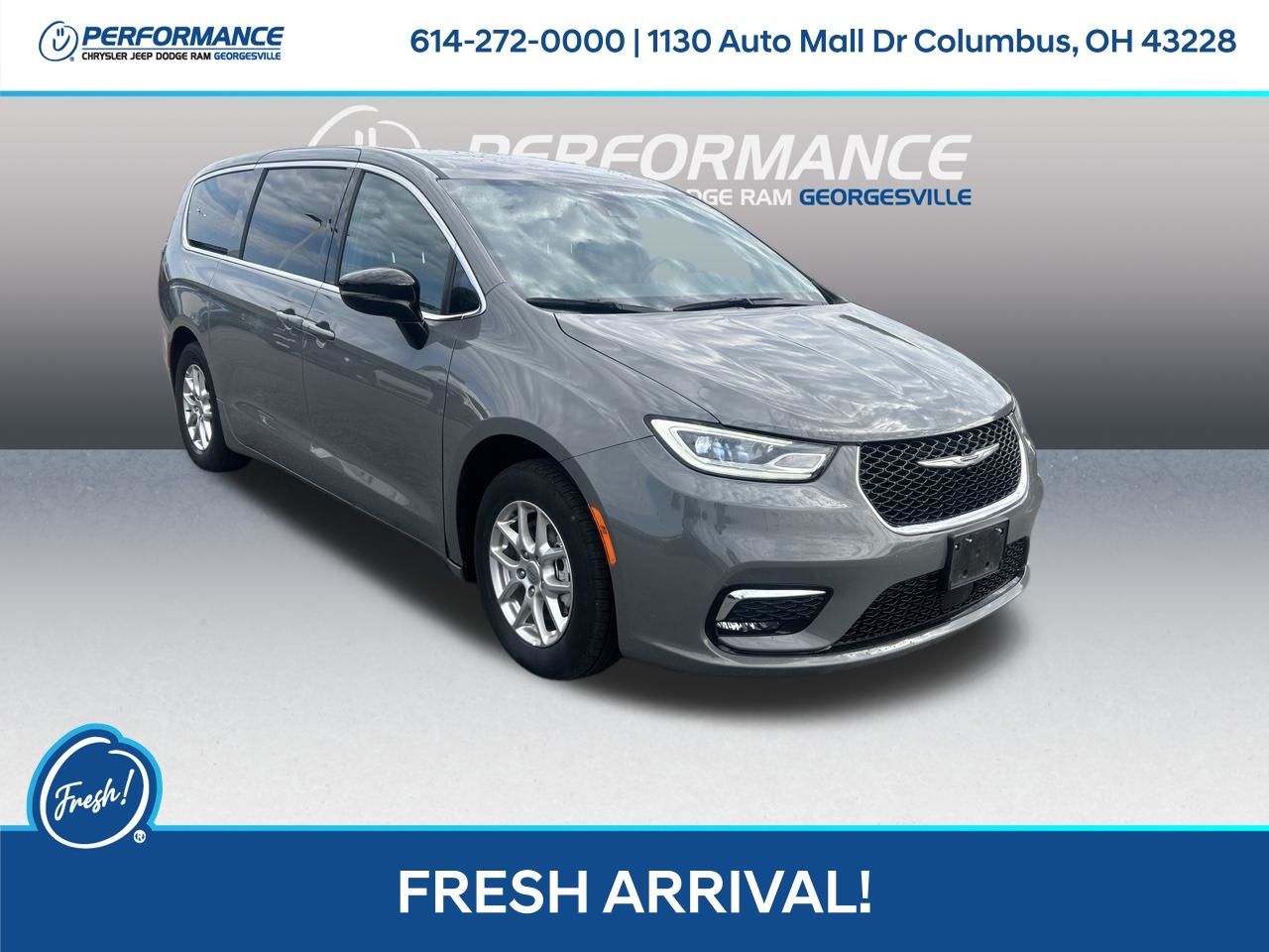 Gray Clearcoat 2025 Chrysler Pacifica Minivan Front-Wheel Drive 9-Speed Automatic