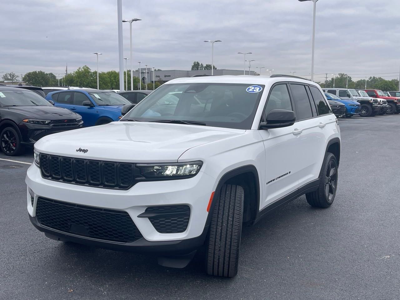 2023 Jeep Grand Cherokee Altitude 7