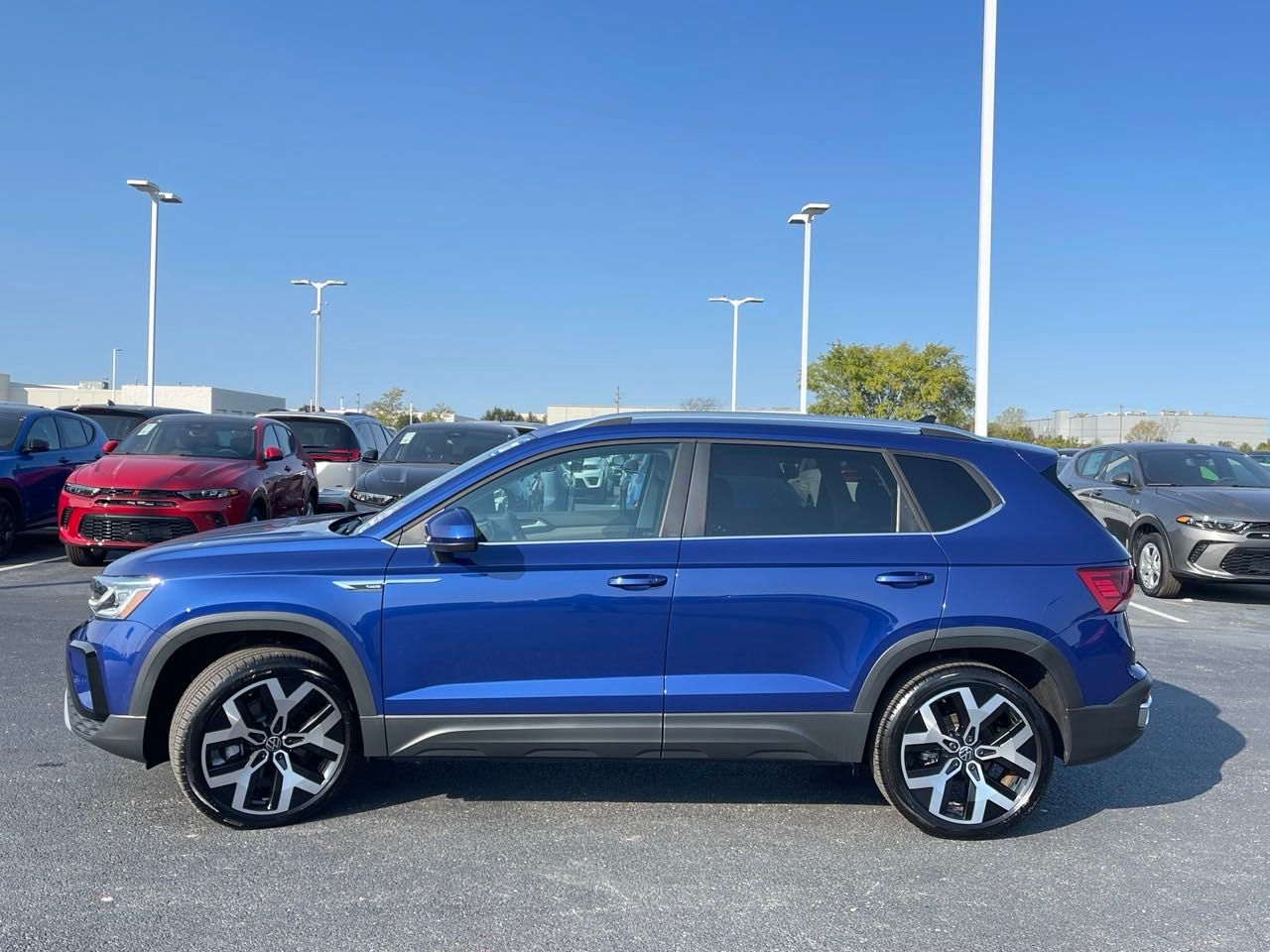 2022 Volkswagen Taos 1.5T SEL 6