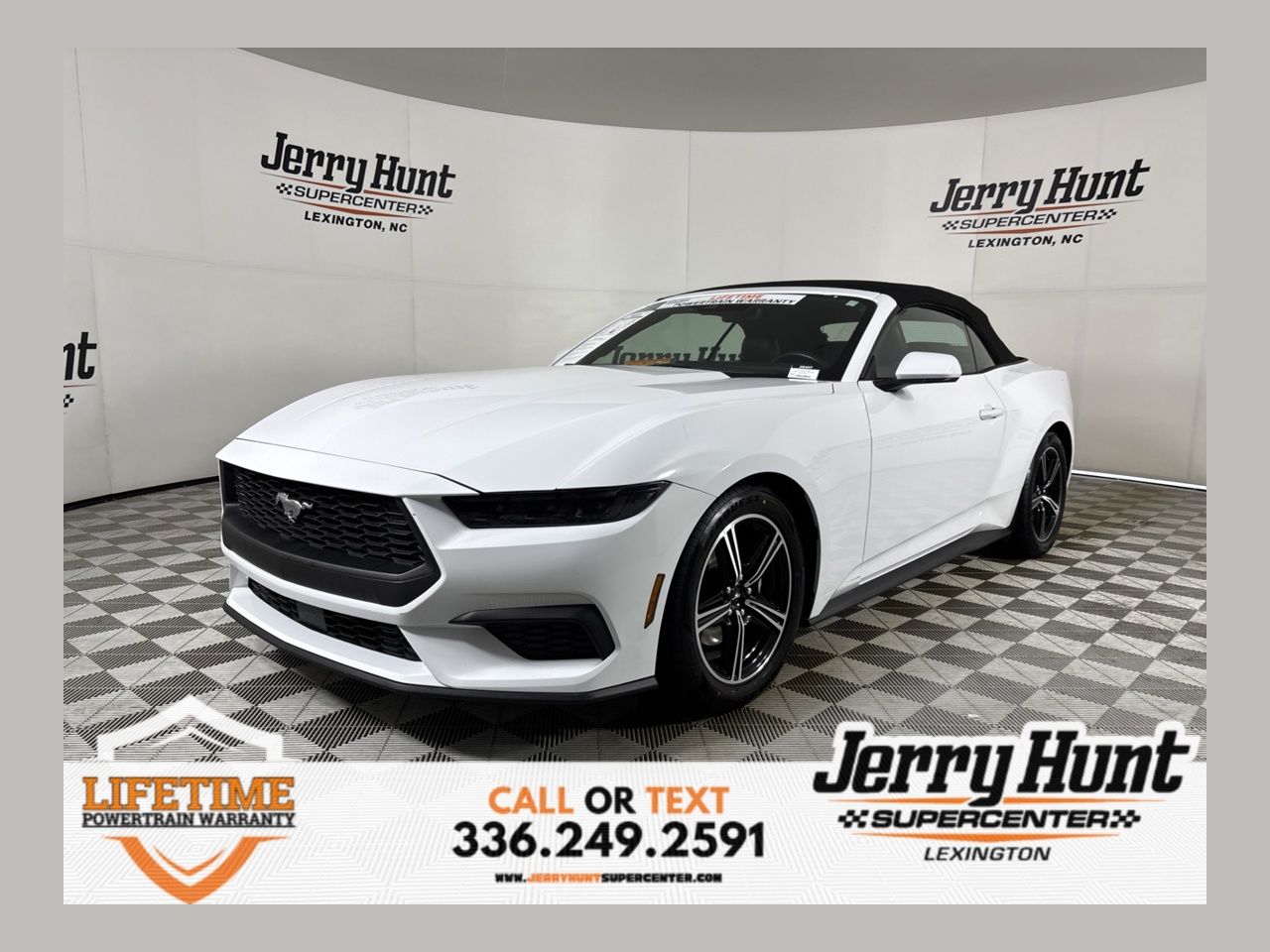Oxford White 2025 Ford Mustang Convertible Rear-Wheel Drive Automatic