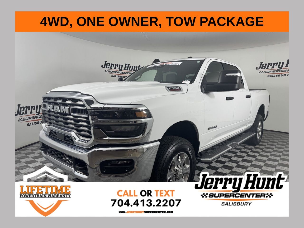 Bright White Clearcoat 2025 RAM 2500 Pickup Truck Four-Wheel Drive 8-Speed Automatic
