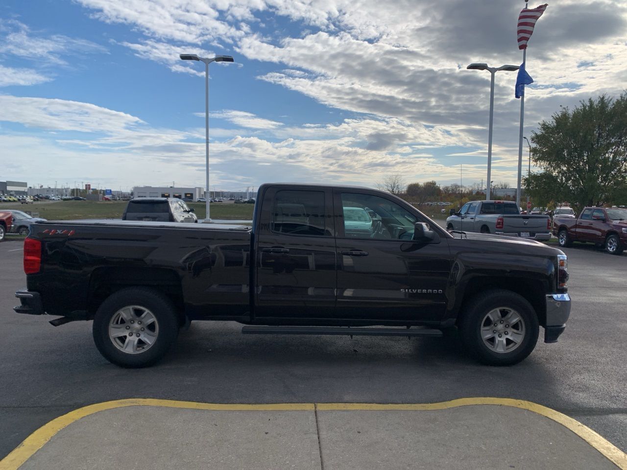 2018 Chevrolet Silverado 1500 LT 2