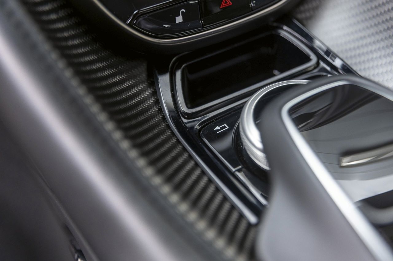 Used Car 2019 Aston Martin Dbs  Superleggera For Sale Under $230,000 In Austin, Texas