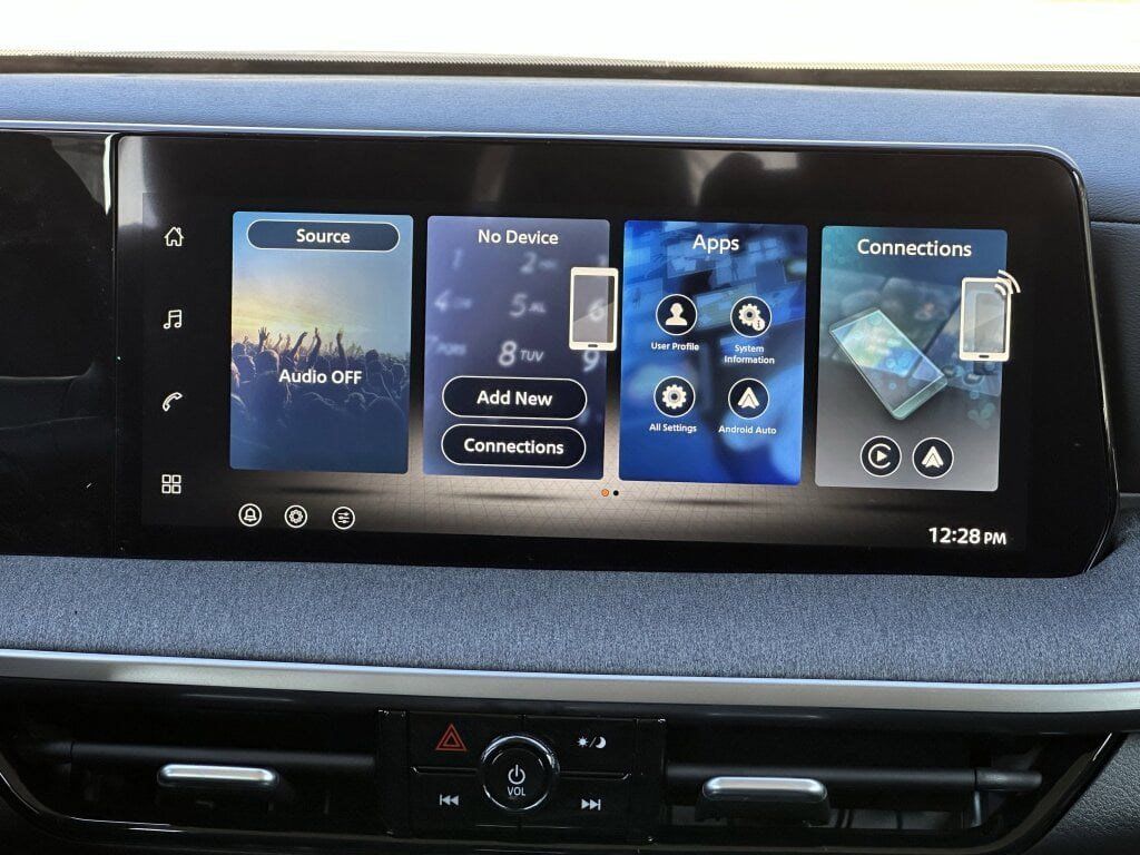 View vehicle photo 3