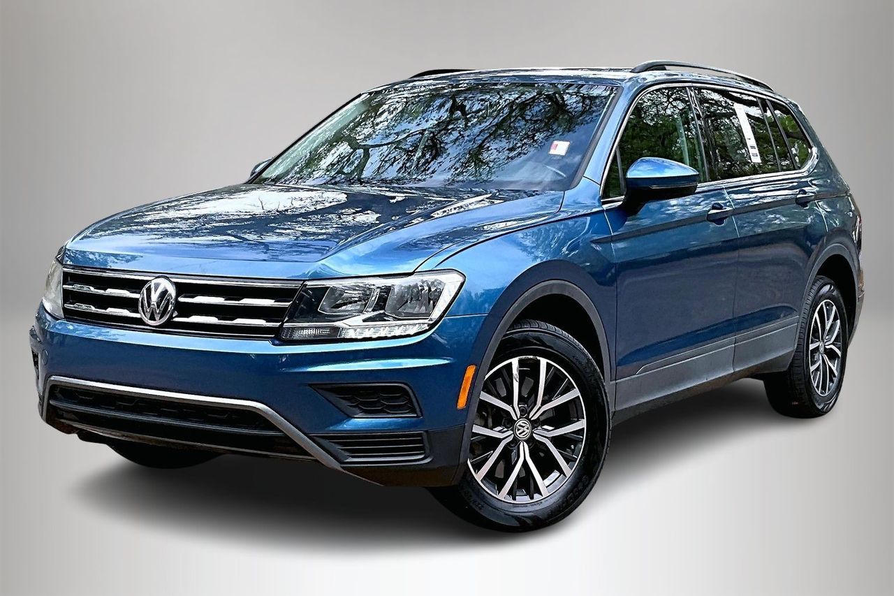 Stone Blue Metallic 2019 Volkswagen Tiguan SE FWD SUV / Crossover Front-Wheel Drive 8-Speed Automatic
