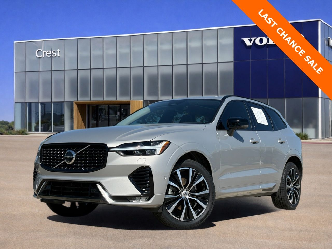 2024 Volvo XC60 B5 Plus Dark Theme AWD