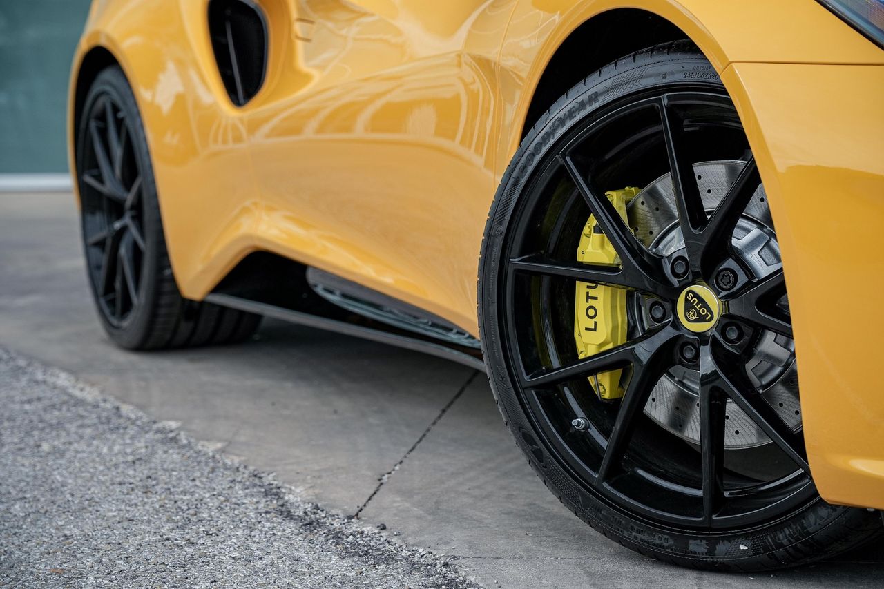 New Car 2025 Lotus Emira  For Sale Under $120,000 In Austin, Texas