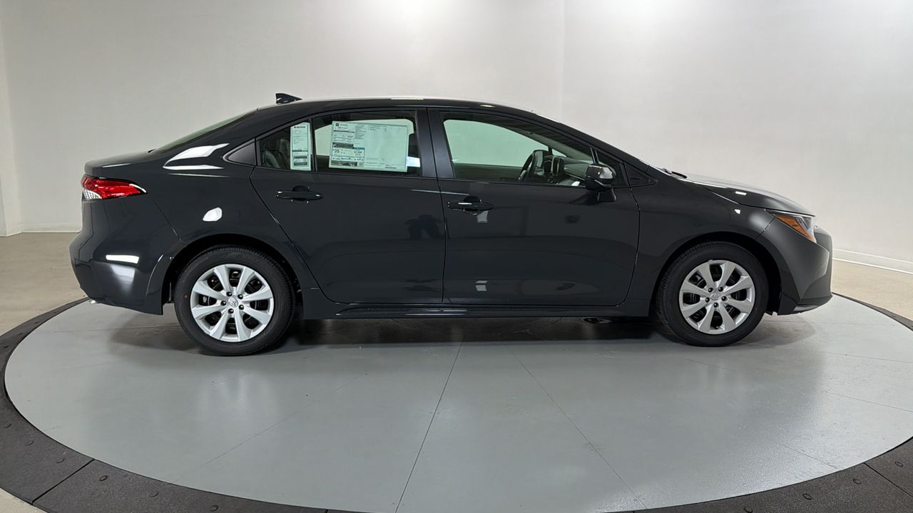New 2026  Toyota LE image 6