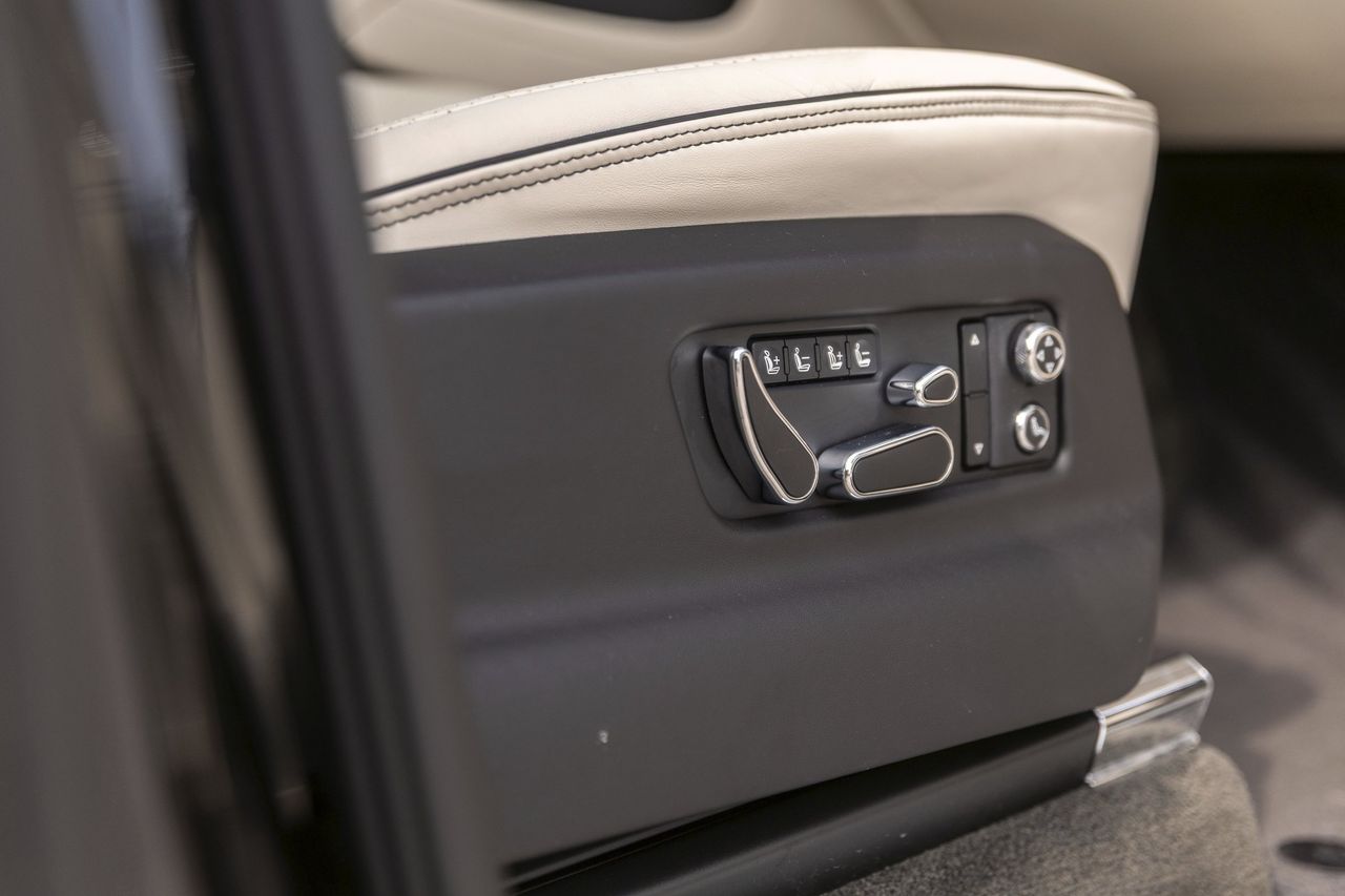 Used Car 2021 Bentley Bentayga  V8 For Sale Under $130,000 In Austin, Texas