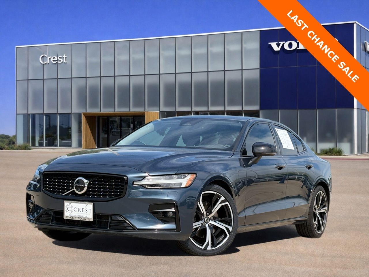 Denim Blue Metallic 2024 Volvo S60 B5 Plus Dark Theme FWD Sedan Front-Wheel Drive Automatic