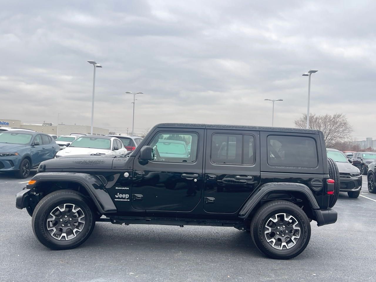 2024 Jeep Wrangler Sahara 6