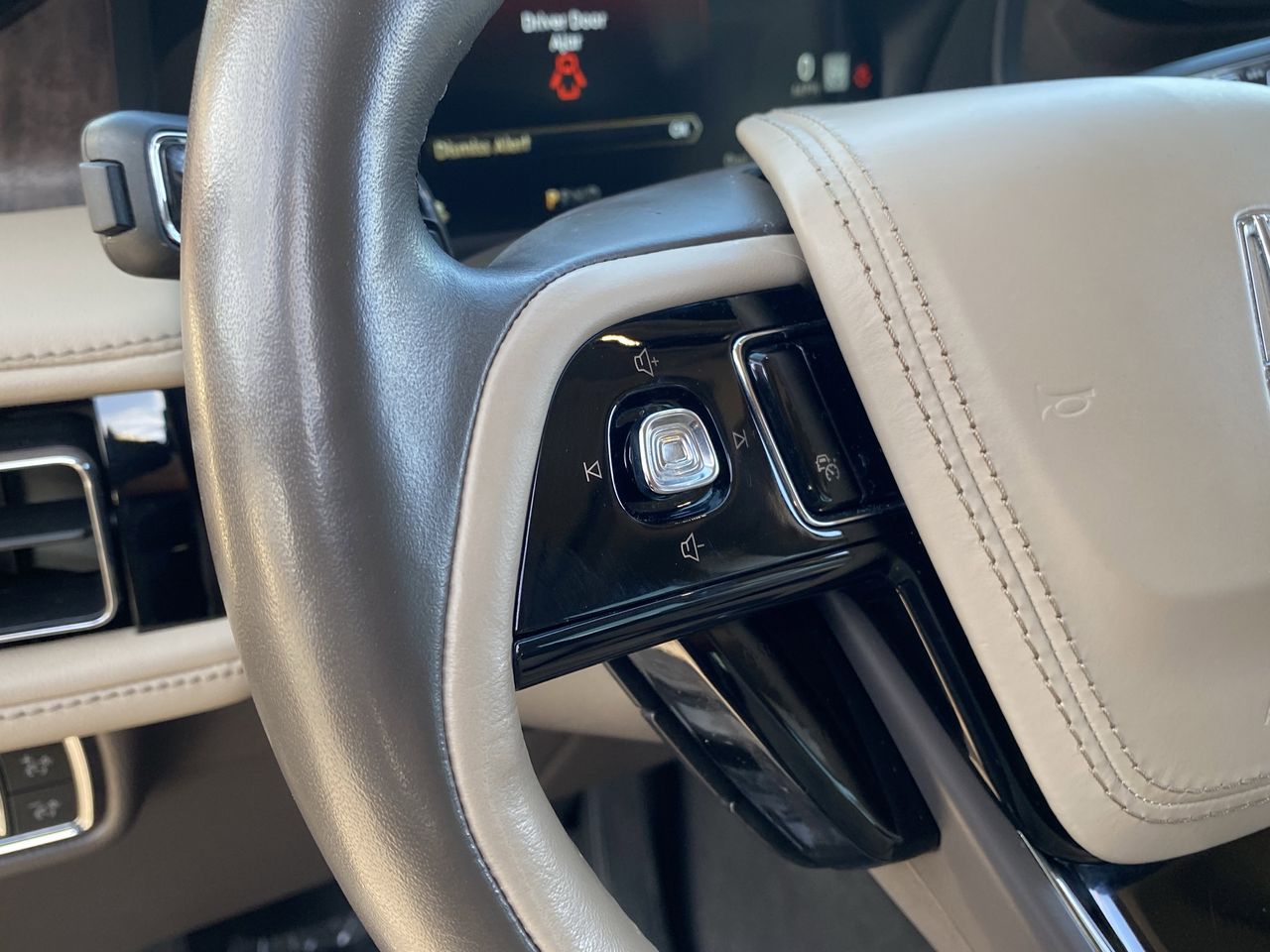 used 2023 Lincoln Aviator car, priced at $44,794