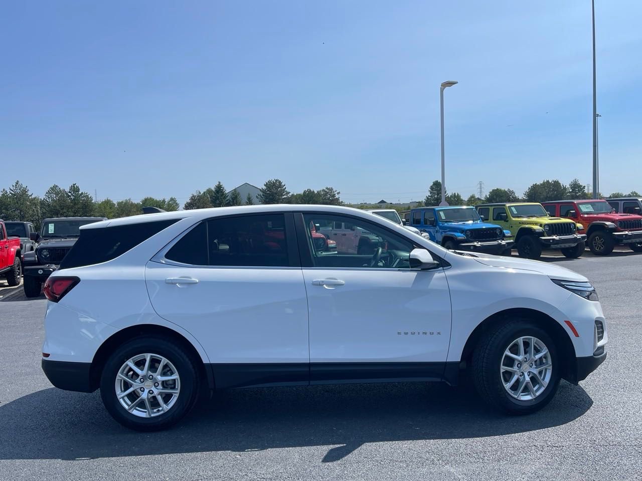 2022 Chevrolet Equinox LT 2