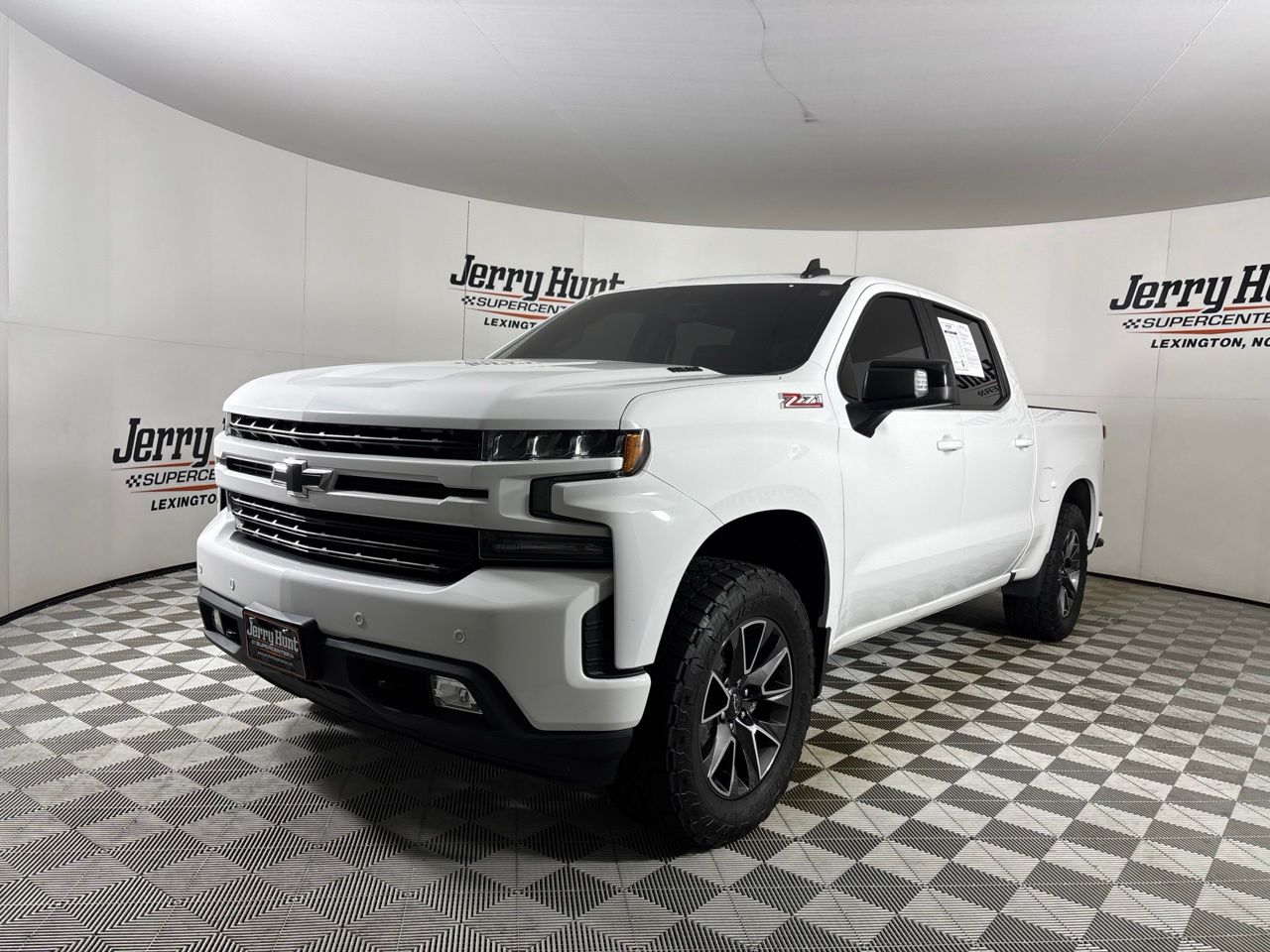 Summit White 2021 Chevrolet Silverado 1500 Pickup Truck Four-Wheel Drive Automatic