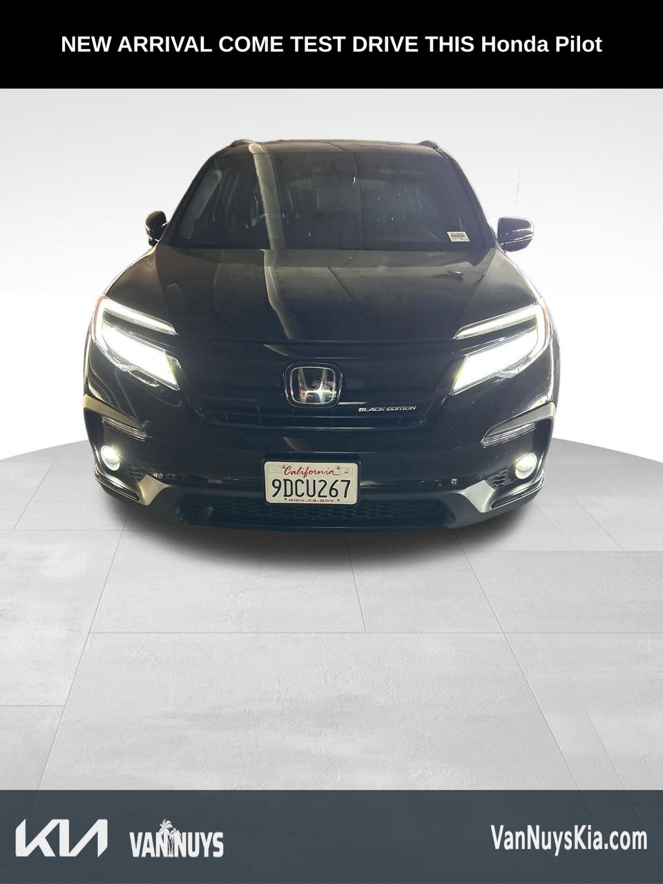 View vehicle photo 2