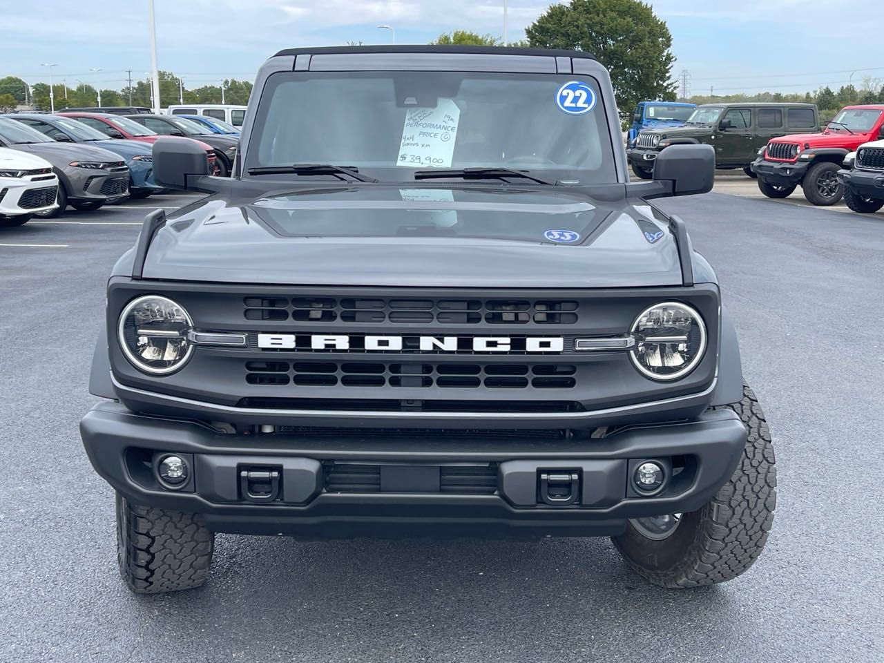 2022 Ford Bronco Black Diamond 8