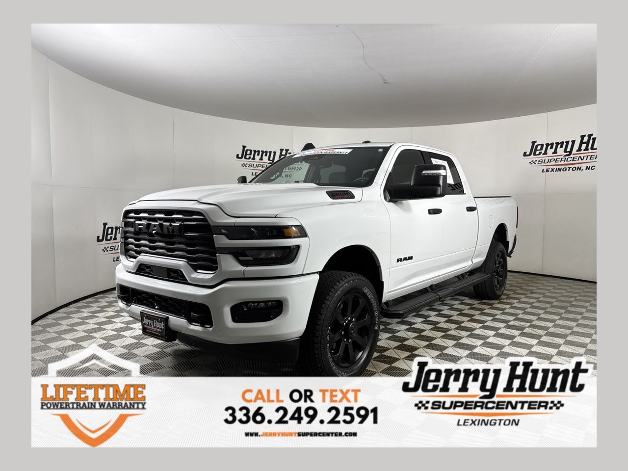 Bright White Clearcoat 2025 RAM 2500 Pickup Truck Four-Wheel Drive 8-Speed Automatic