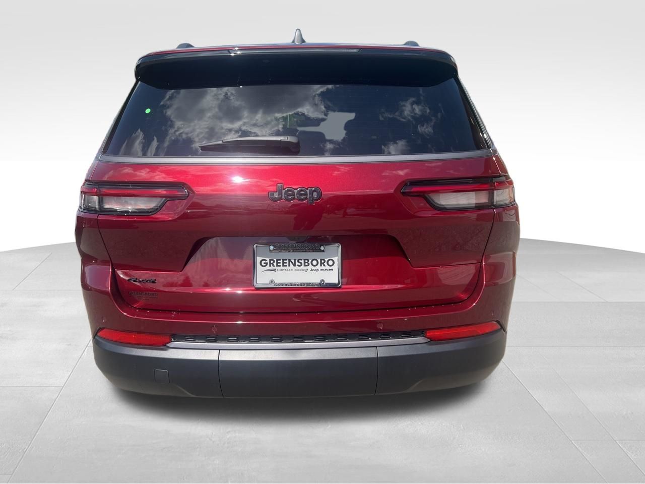 View vehicle photo 4