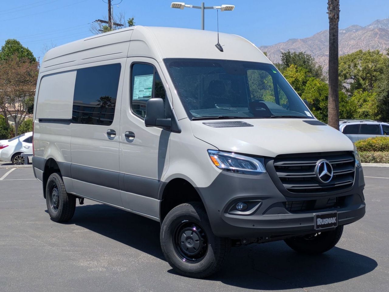 2025 Mercedes-Benz Sprinter