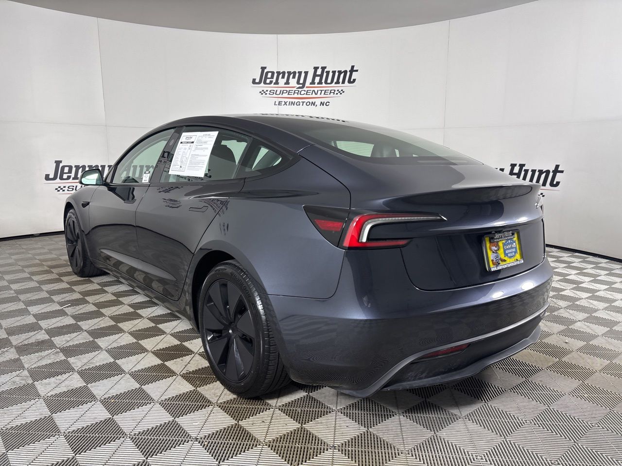 View vehicle photo 6