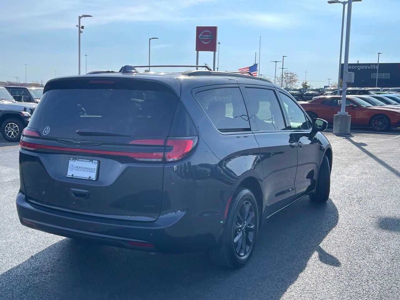 2021 Chrysler Pacifica Touring 3