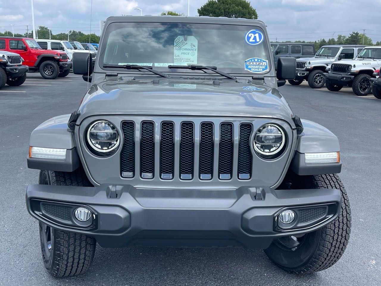 2021 Jeep Wrangler Unlimited Sahara Altitude 8