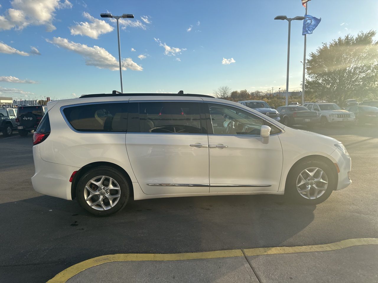 2017 Chrysler Pacifica Touring L 7