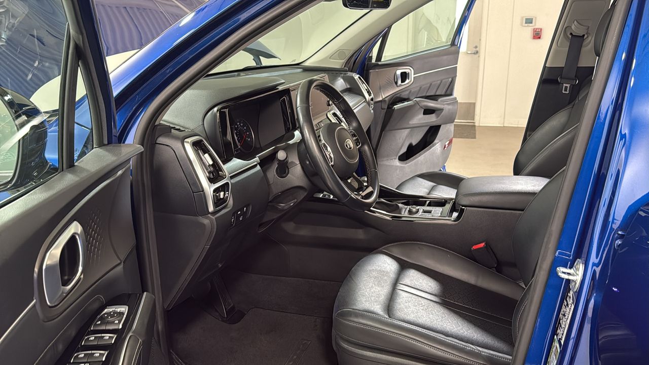 Used 2021 Blue Kia SX image 12