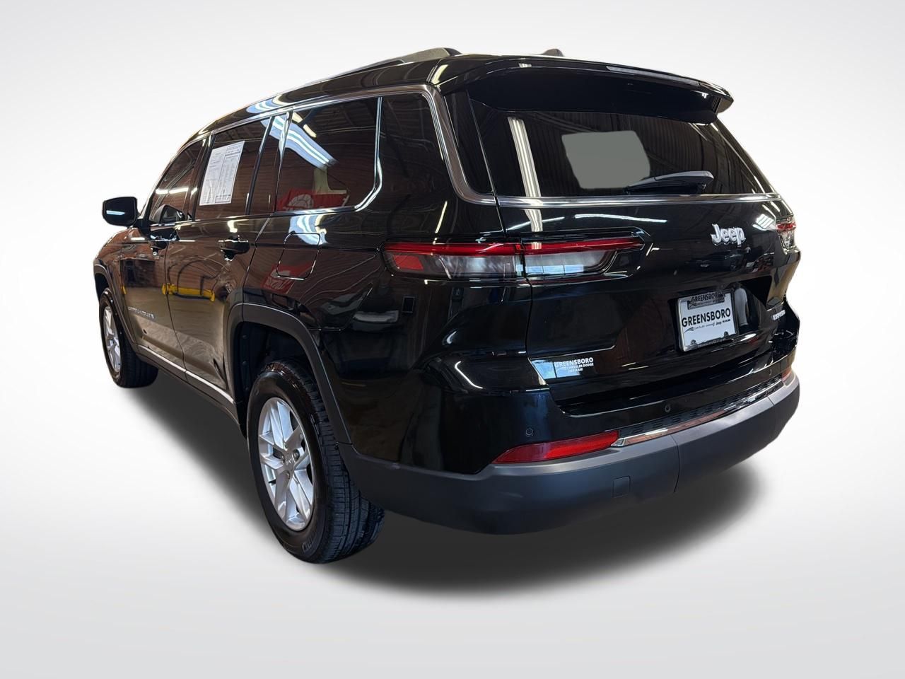 View vehicle photo 3