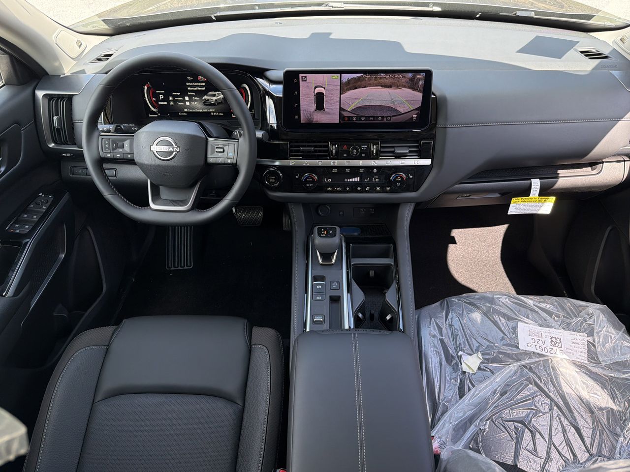 View vehicle photo 2