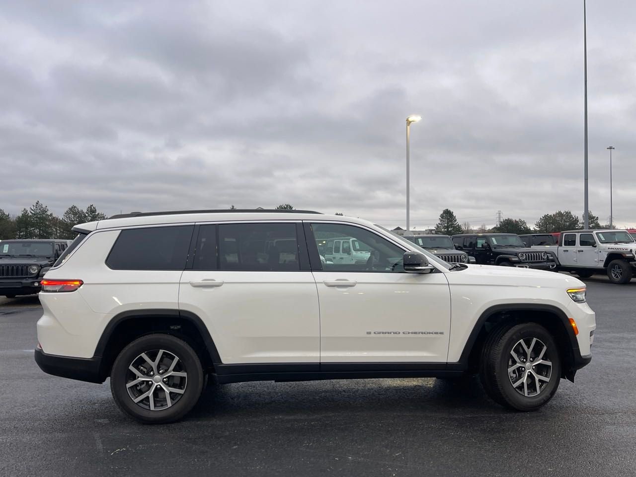 2024 Jeep Grand Cherokee L Limited 2