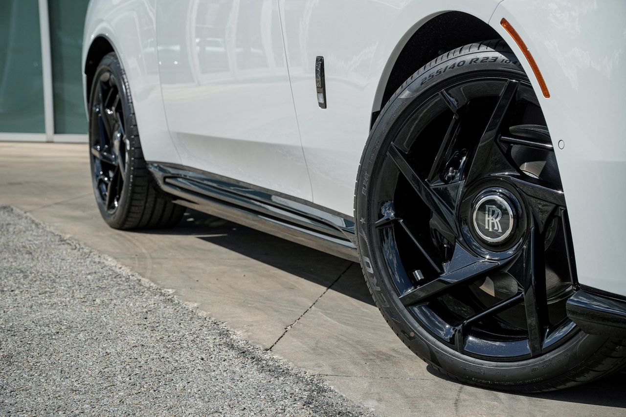 New Car 2025 Rolls-royce Spectre  For Sale Under $580,000 In Austin, Texas